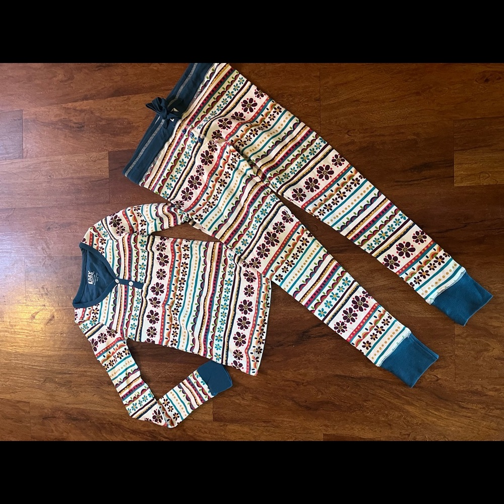 Lazy bone pajama set thermo print flower multicolor sz xs NWOT